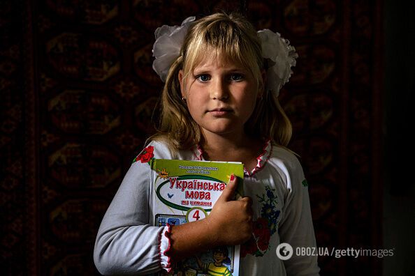 Украинские школы ощутят нехватку учебников после уничтожения россиянами типографии в Харькове