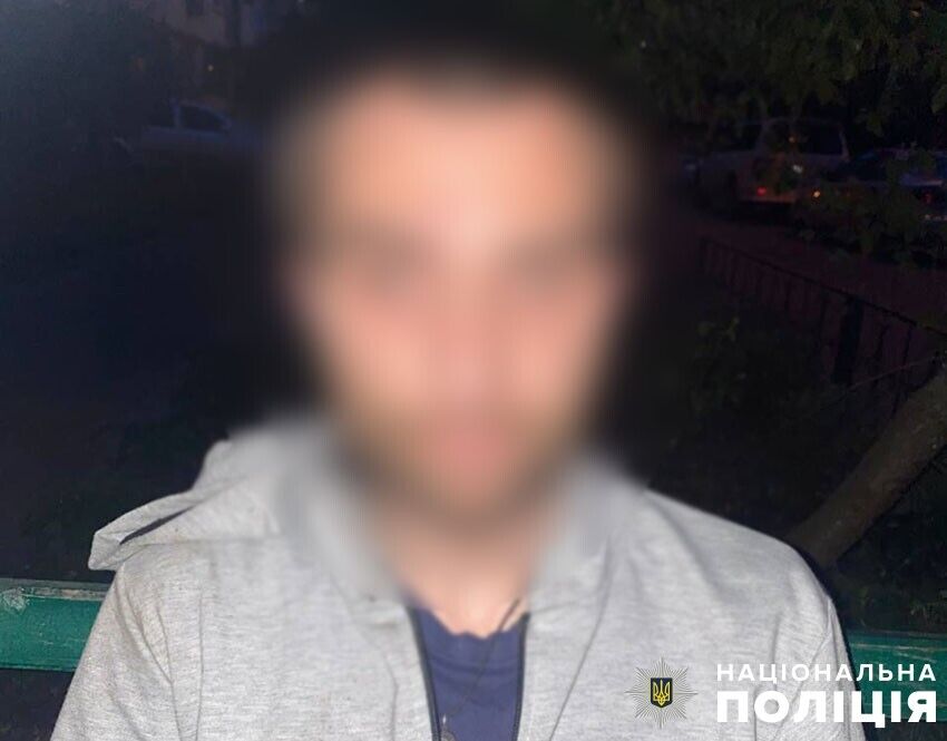 "Товар" прятал в детские игрушки: в Киеве с поличным задержали мужчину, который сбывал психотропы. Фото