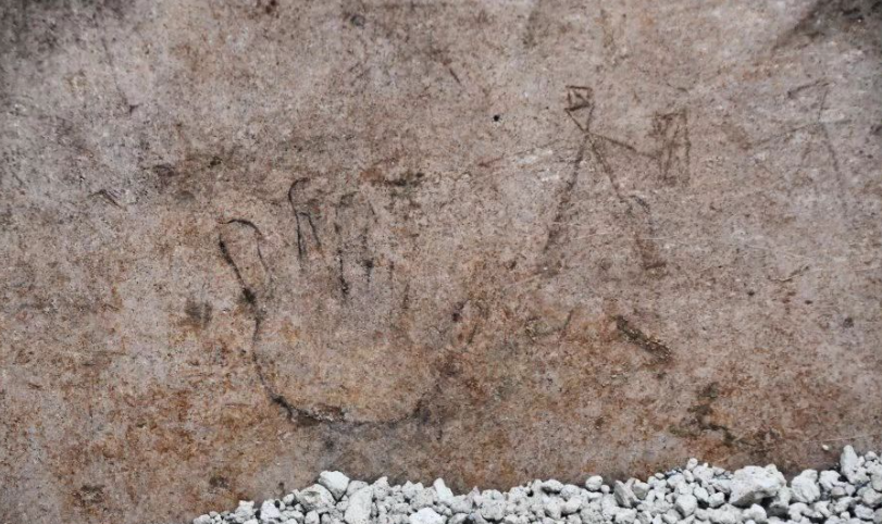 Розкрито таємницю графіті в Помпеях із зображенням гладіаторів: їх малювали 5-річні діти. Фото