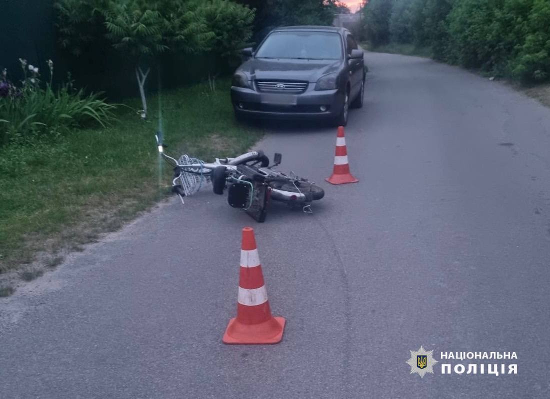 На Київщині чоловік на електровелосипеді збив 7-річну дівчинку: дитину екстрено госпіталізували