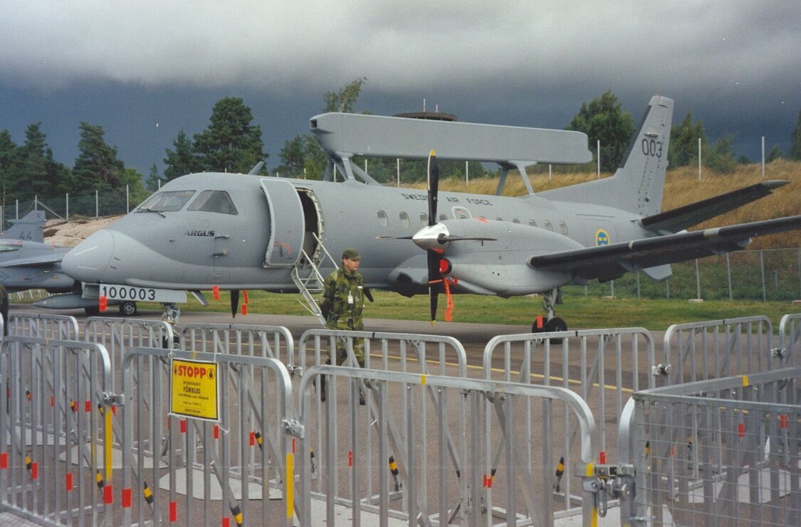 Летючий радар ACS-890 проти А-50У: у чому переваги літаків, які Україна отримає від Швеції