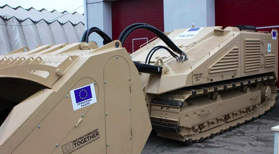 Євросоюз передав Україні сучасні системи для розмінування MV-10. Фото
