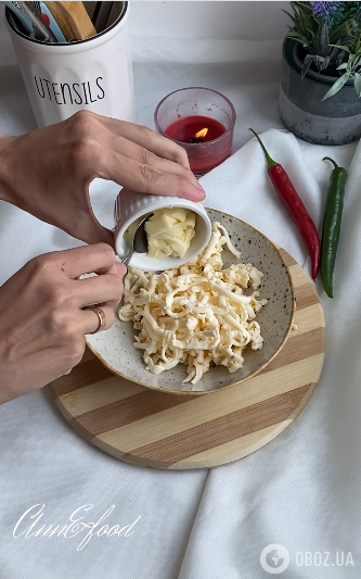 Перец с сыром и чесноком: готовим легкую и красивую закуску.