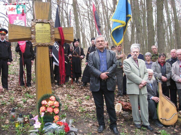 "Да будет проклята наша терпеливость, которая подходит только волам!" Василий Шкляр – об окончании войны, опасности символов СССР и мистике на фронте