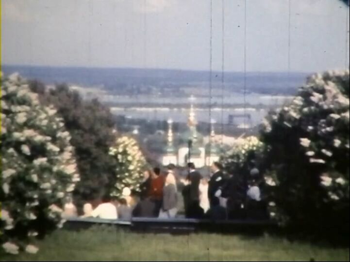 В сети показали, как выглядел сад сирени киевского ботсада Гришко 60 лет назад. Архивное видео