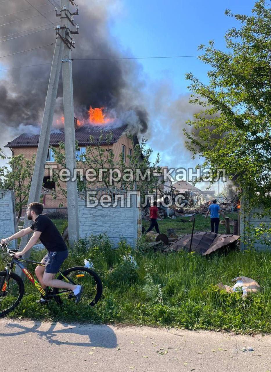 В Бєлгороді прогримів вибух під час атаки РФ на Харків: з’явилися фото руйнувань 