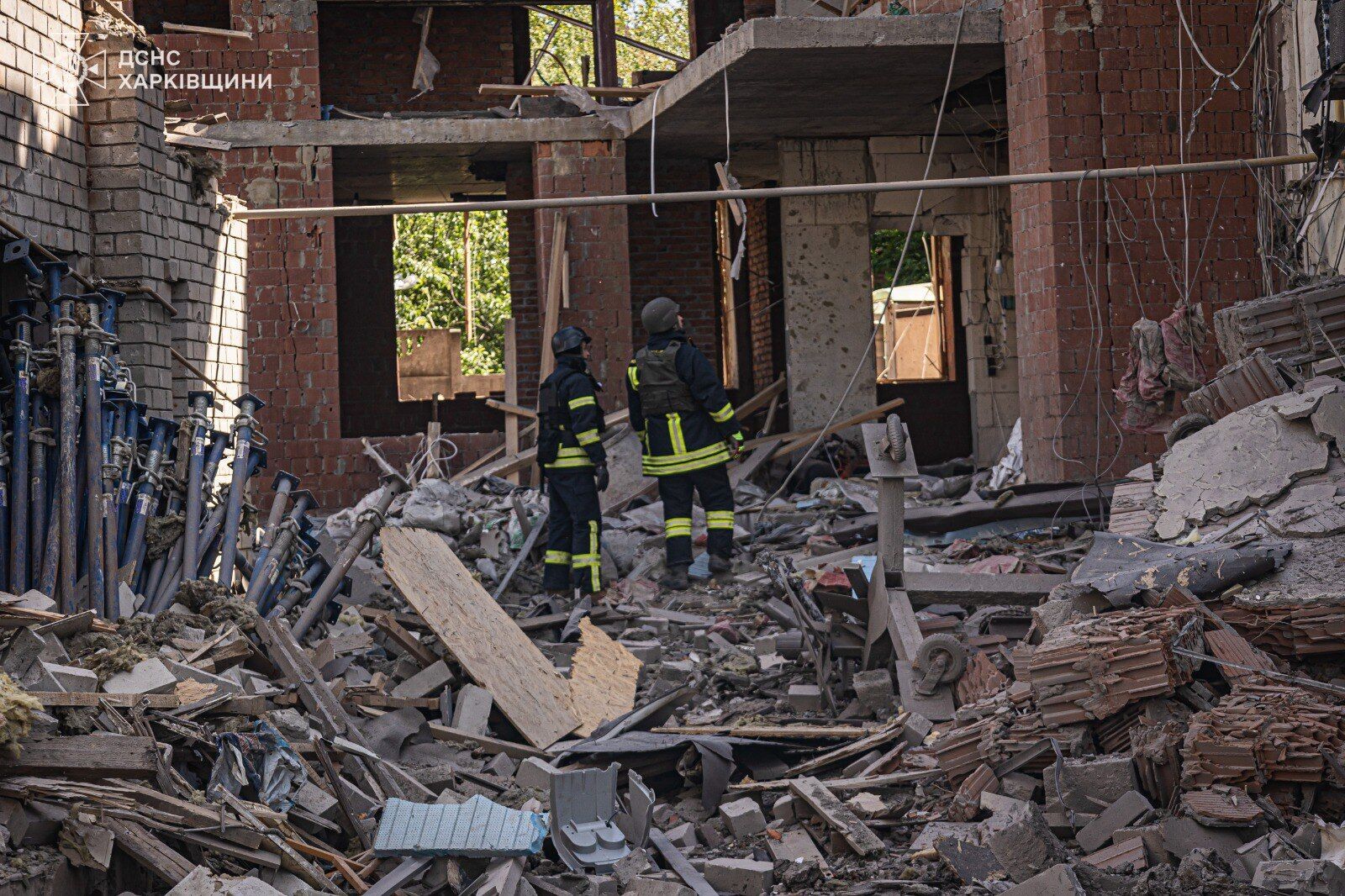 Оккупанты нанесли удар по центру Харькова: есть раненые. Фото