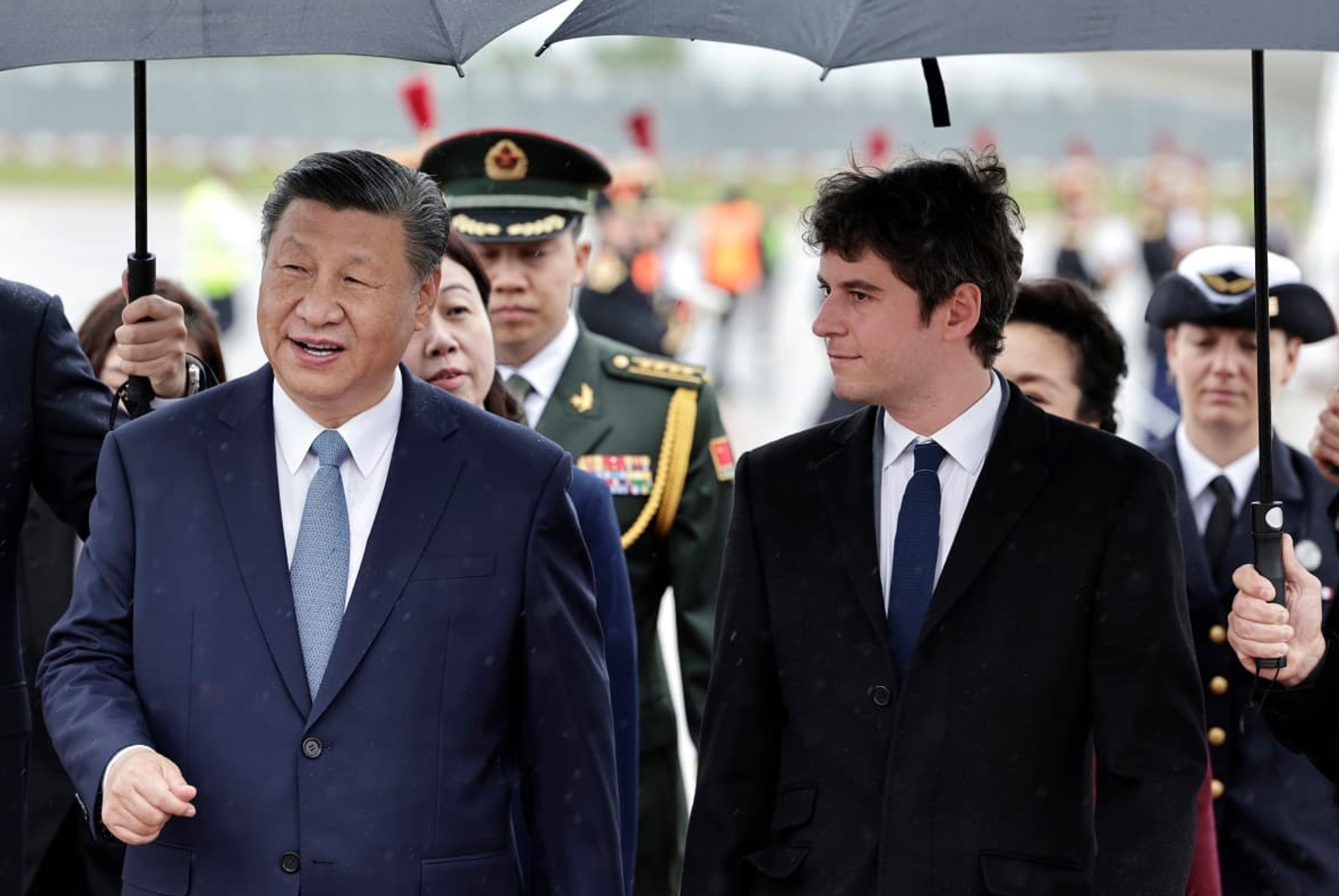 Лидер Китая Си Цзиньпин прибыл с госвизитом во Францию. Видео