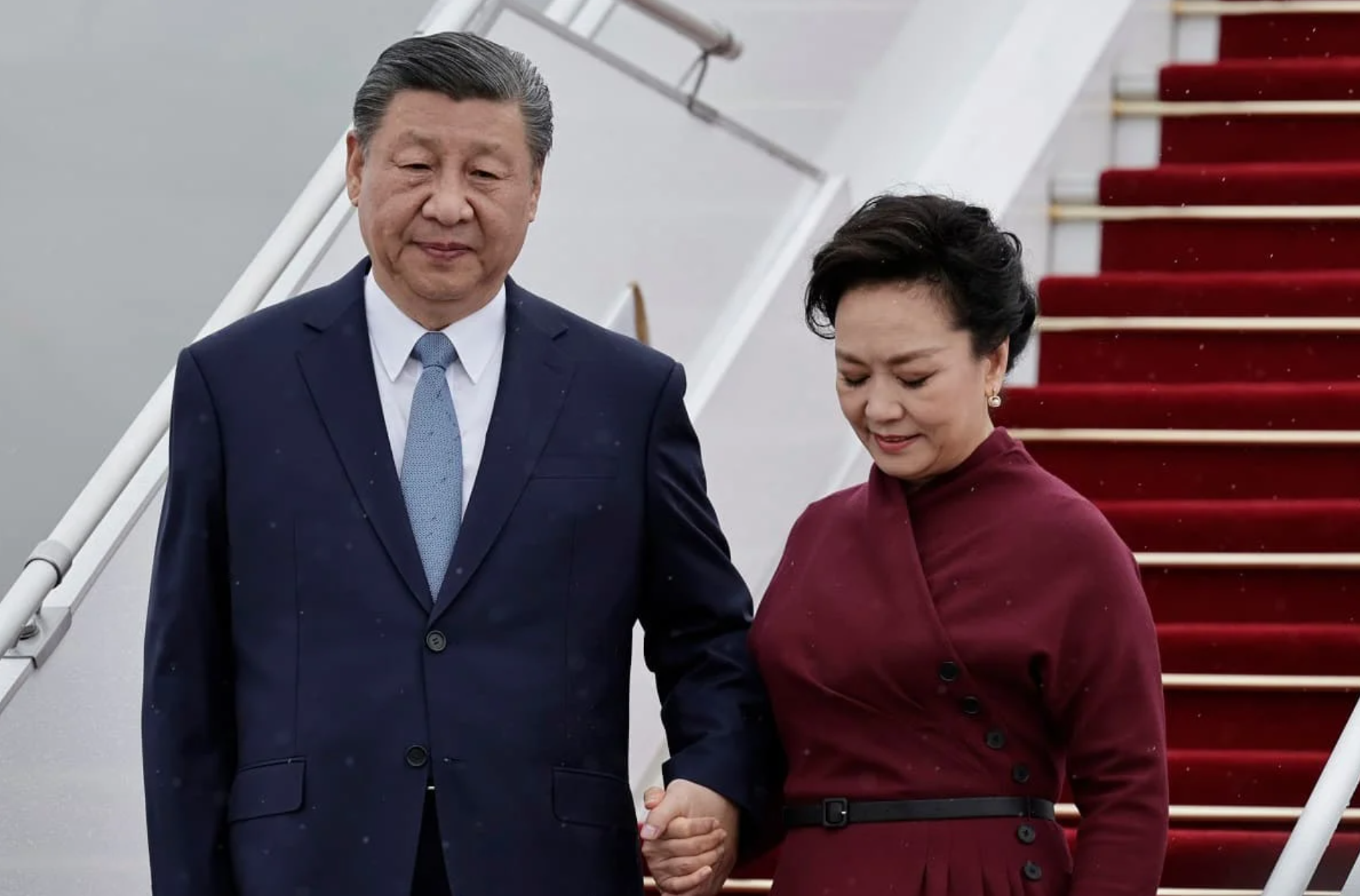 Лідер Китаю Сі Цзіньпін прибув із держвізитом до Франції. Відео