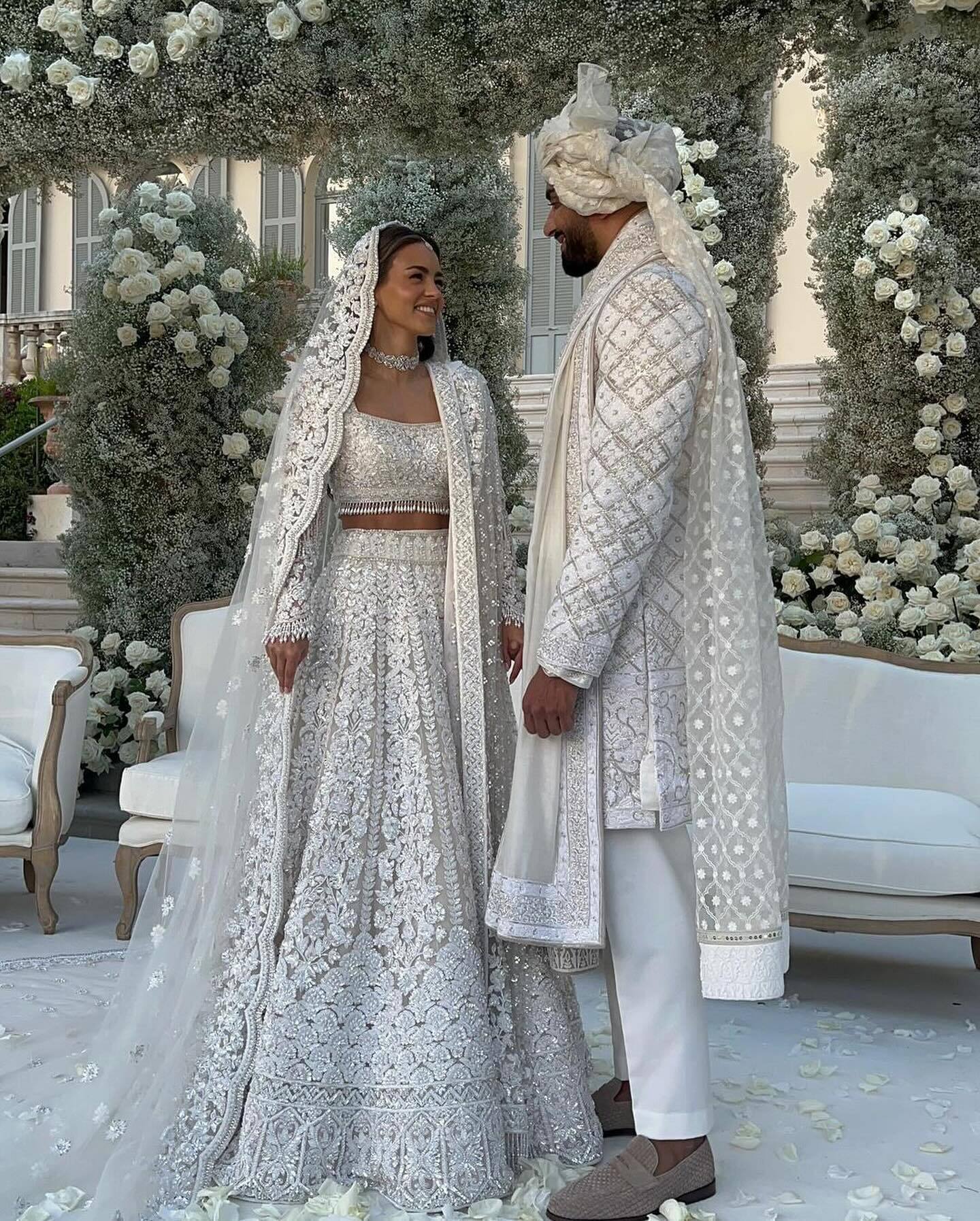 Мільярдер Умар Камані і модель Ната Адель відгуляли "весілля року" за $25 млн: зіркових гостей розважали Мерая Кері та Андреа Бочеллі. Фото
