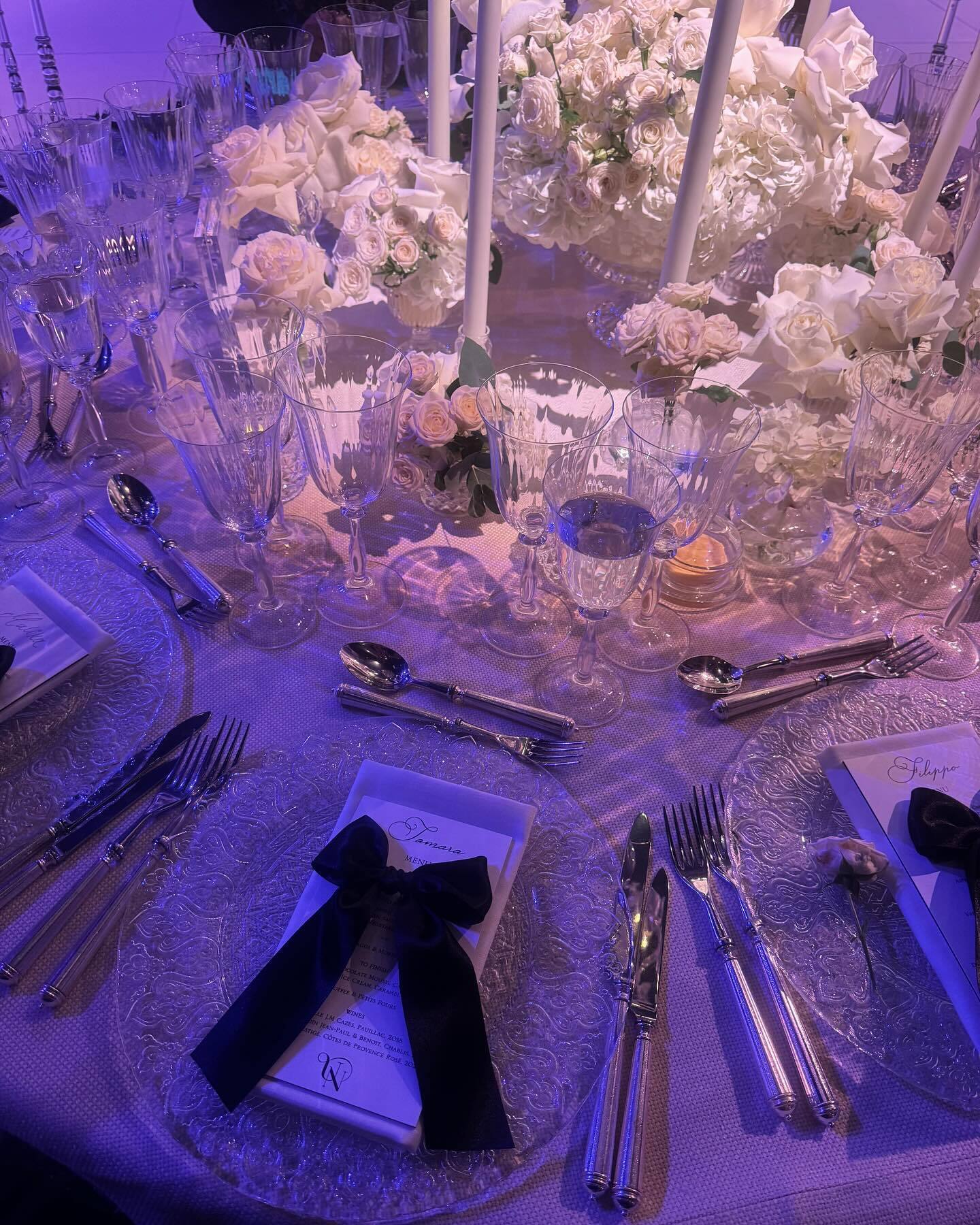 Миллиардер Умар Камани и модель Ната Адель отыграли "свадьбу года" за $25 млн: звездных гостей развлекали Мэрайя Кэри и Андреа Бочелли. Фото