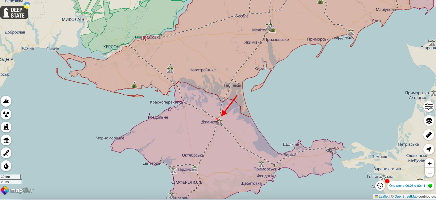 В Крыму россияне перебрасывают "Грады" в сторону Херсонской области. Фото и видео