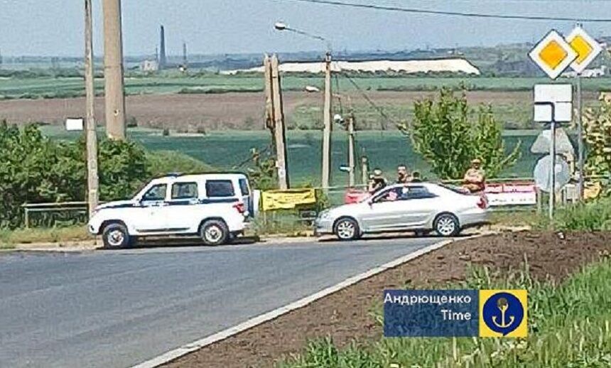 Оккупанты устроили "облавы" в Мариуполе: проверяют авто и проводят задержание, – Андрющенко