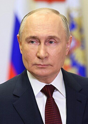 Путин пятый раз захватил власть в РФ: какие еще президенты дольше всего правили странами