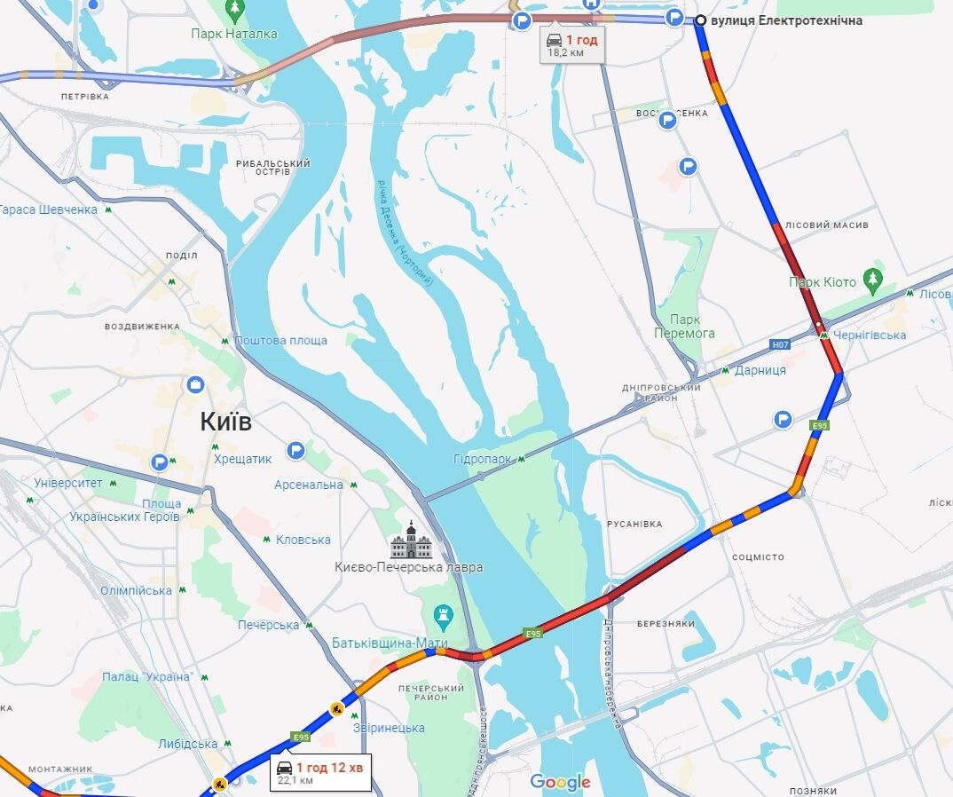 У Києві утворилися численні затори: де ускладнено рух авто. Карта