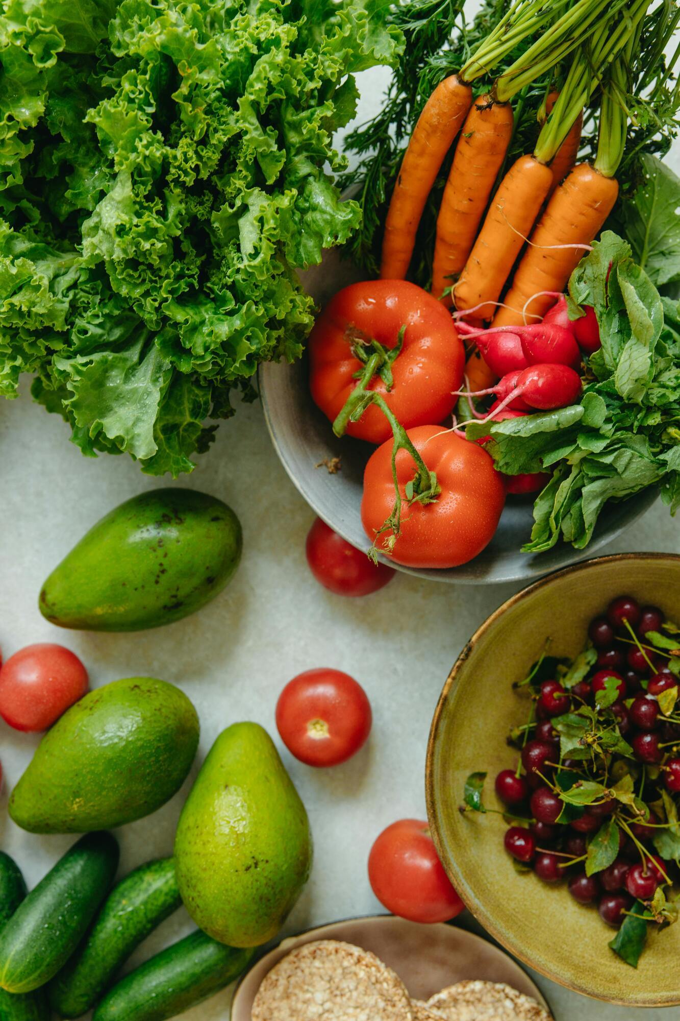 Зачем овощи и фрукты мыть уксусом: этот лайфхак поможет сэкономить