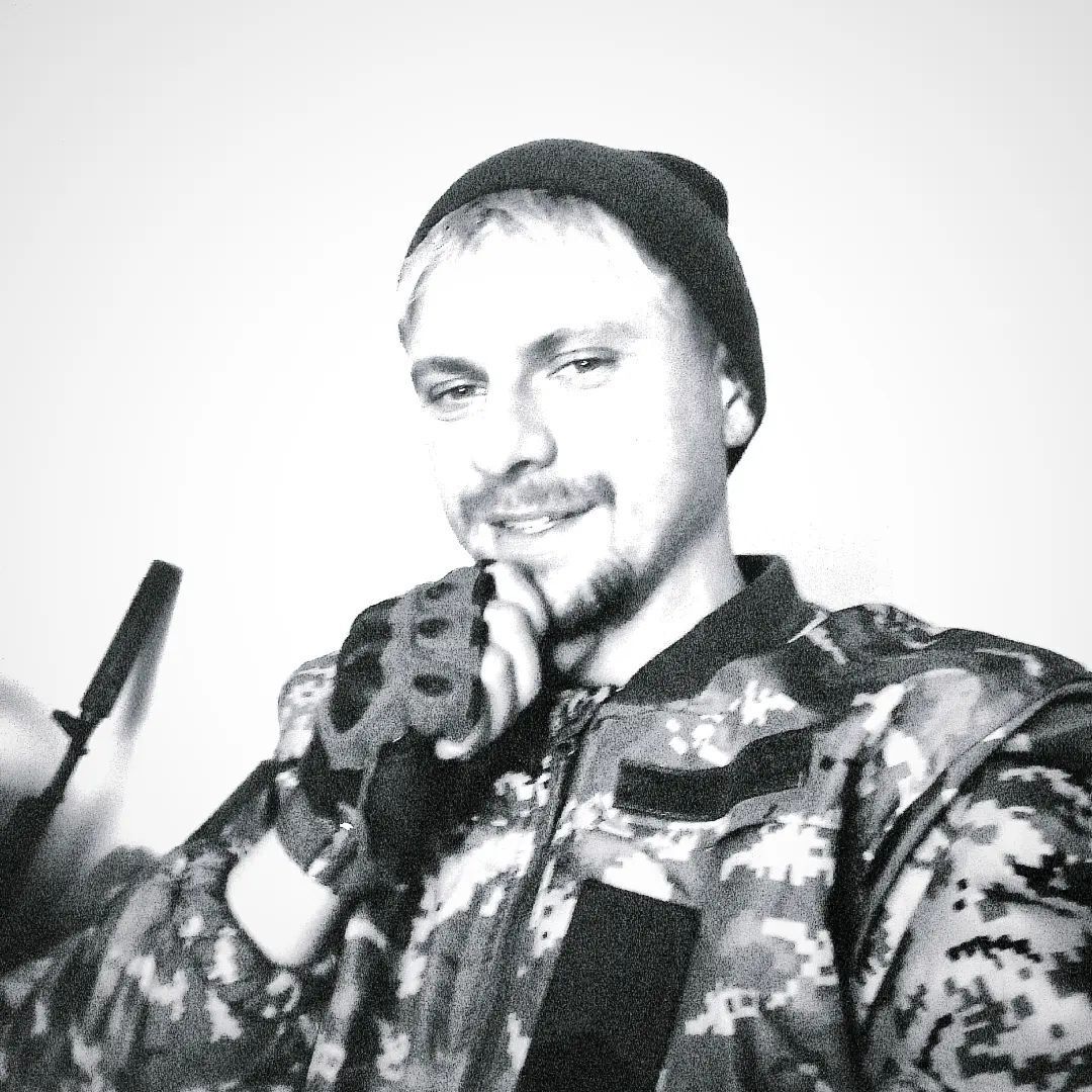 "Людина непересічної долі": у боях на Донеччині загинув український художник і музикант Артур Сніткус. Фото