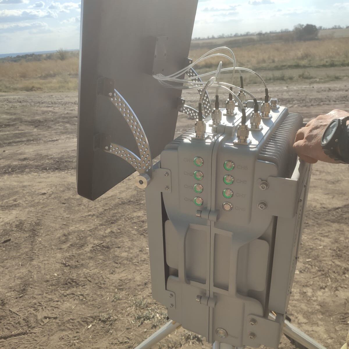 "Интерпайп" передал 90 РЭБов защитникам Украины в Донецком и Запорожском направлениях