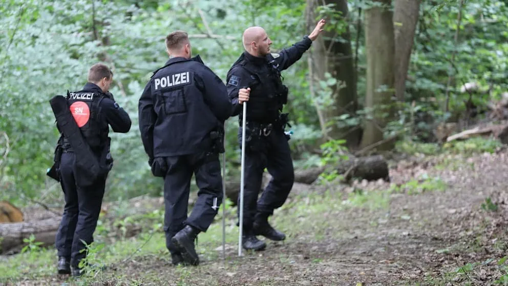 Пропавшую в Германии 9-летнюю украинку нашли мертвой в лесу: появились подробности