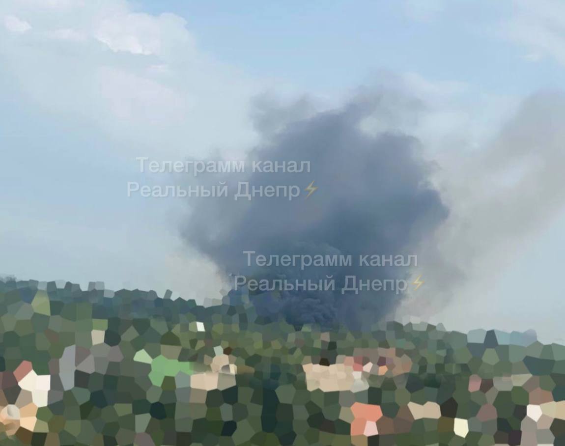 Оккупанты атаковали Новомосковск на Днепропетровщине, вспыхнул пожар