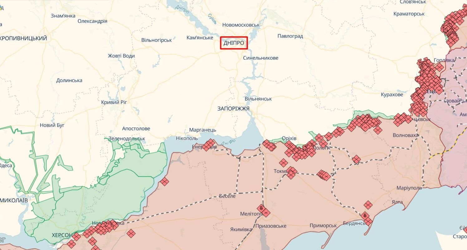 В Днепре прогремели взрывы, поднялся дым