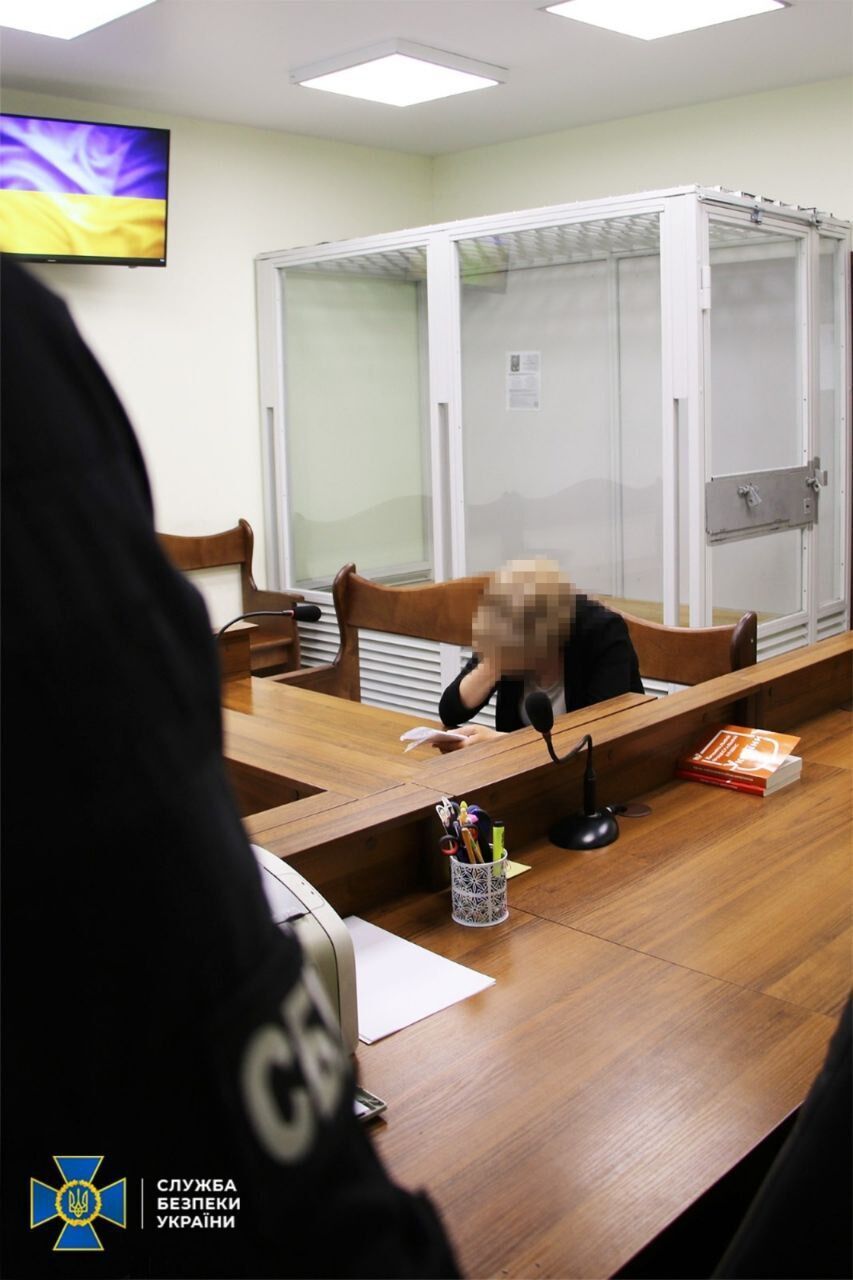 Сотрудничала с оккупантами: СБУ задержала коллаборантку из Купянска, которая устроилась учителем в школе Киева