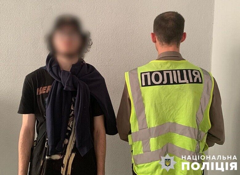 Захотел проверить его действие: в Киеве установили нарушителя, запустившего салют из окна дома на Оболони. Фото