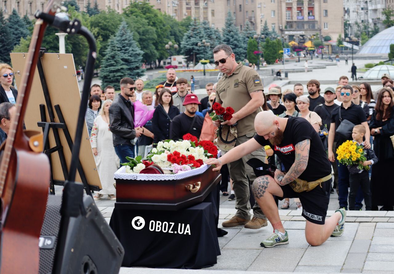 У Києві попрощались із військовослужбовицею з Криму Шурою "Ялтою" Рязанцевою. Фото і відео