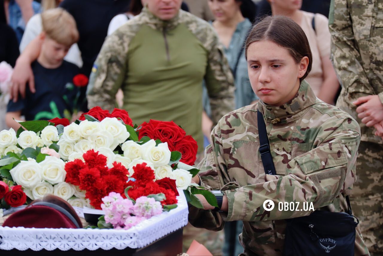 У Києві попрощались із військовослужбовицею з Криму Шурою "Ялтою" Рязанцевою. Фото і відео