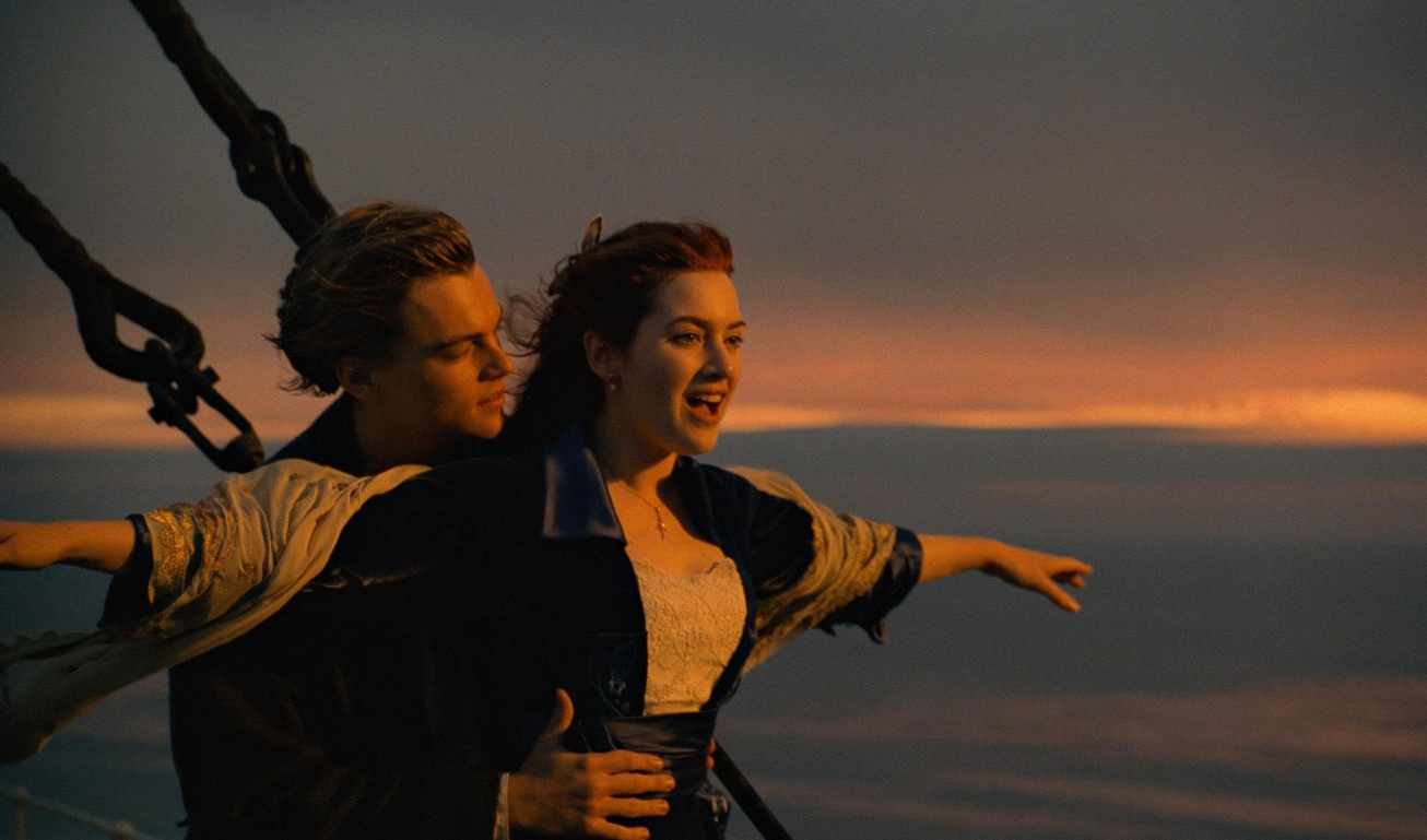 Это был кошмар. Кейт Уинслет раскрыла подробности легендарной сцены с поцелуем в "Титанике"