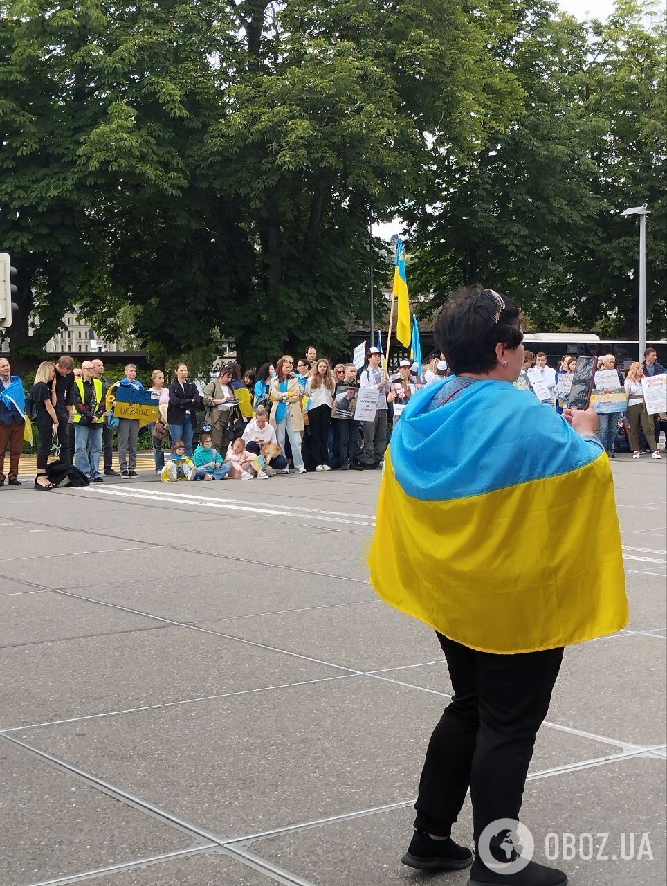"Звільніть захисників України!" У Швейцарії, де триває Саміт світу, провели акцію на підтримку полонених. Фото і відео