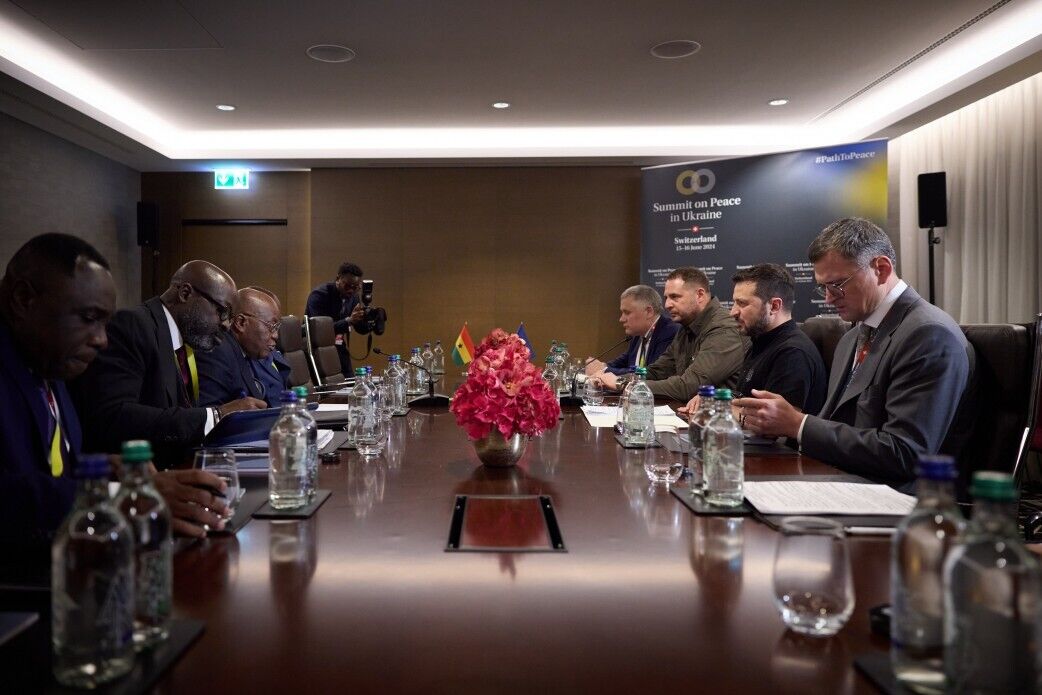 "Голос Африки на Саммите для нас очень важен": Зеленский провел встречу с президентом Ганы. Фото