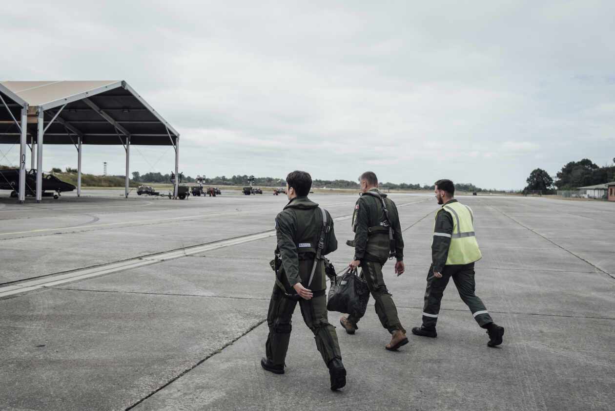 У Франції розповіли про підготовку українських пілотів: коли зможуть пілотувати бойові літаки