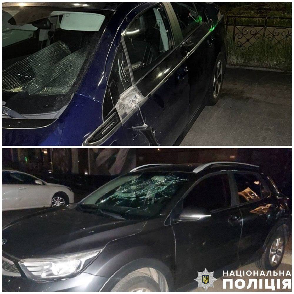 Повредил на Оболони шесть авто и скрылся: в Киеве оперативно задержали хулигана. Фото
