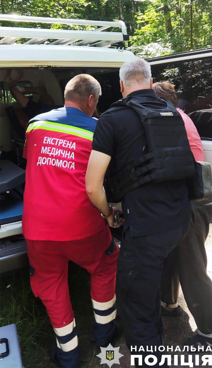 Оккупанты сбросили взрывчатку на жилой дом на Черниговщине: пострадал мужчина