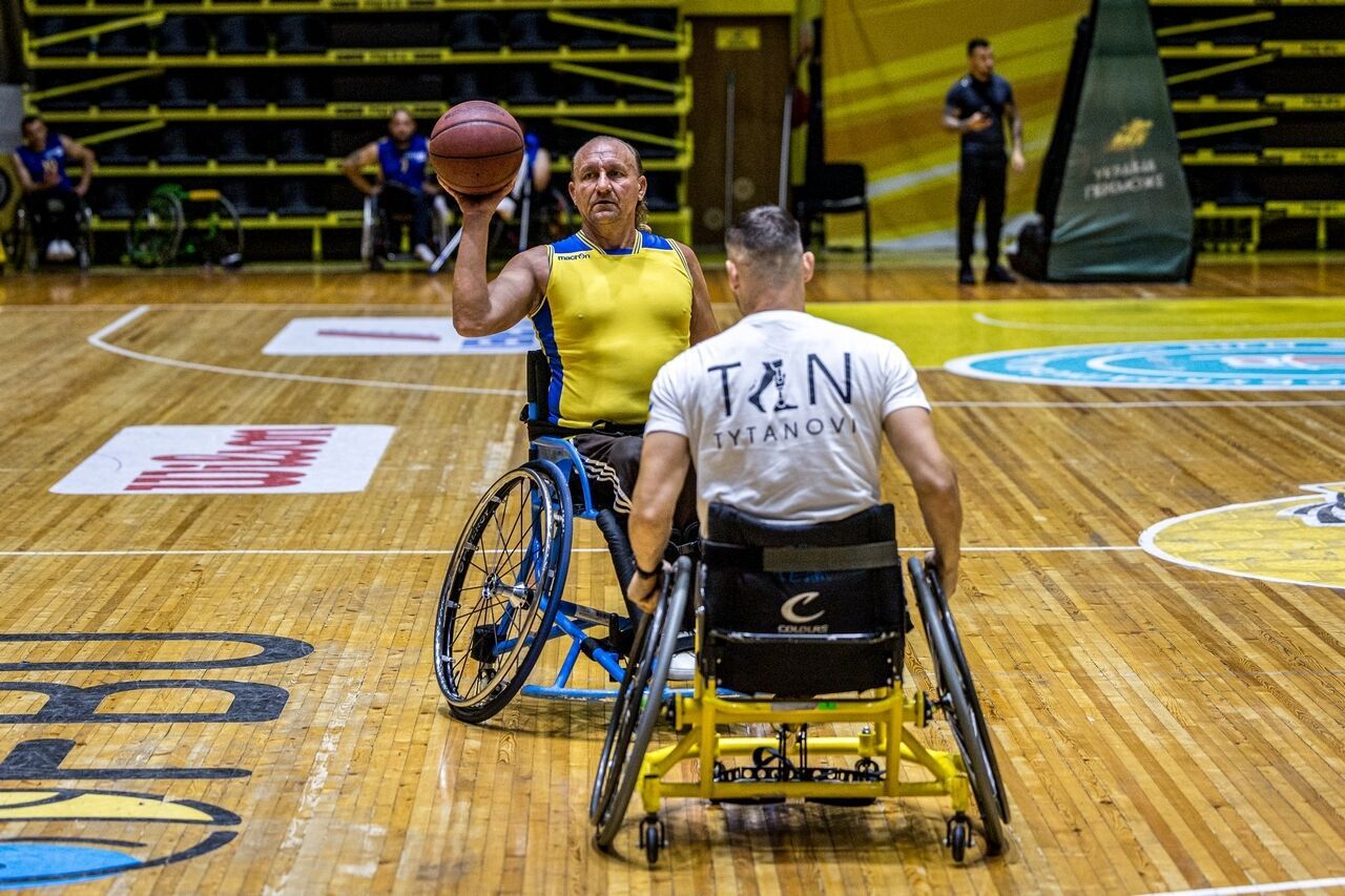 В "Венето-Спорт" стартовал Открытый чемпионат Киева по баскетболу на колясках