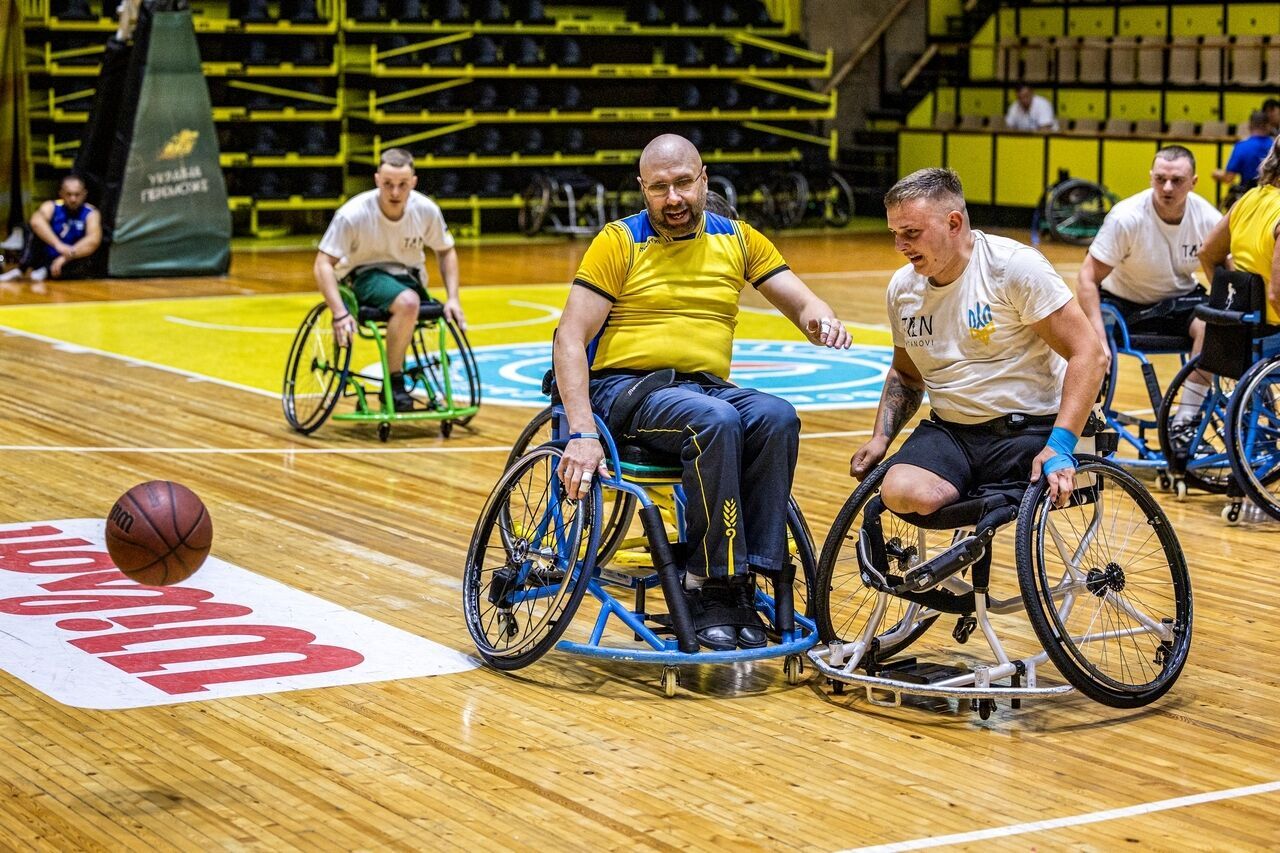 В "Венето-Спорт" стартовал Открытый чемпионат Киева по баскетболу на колясках