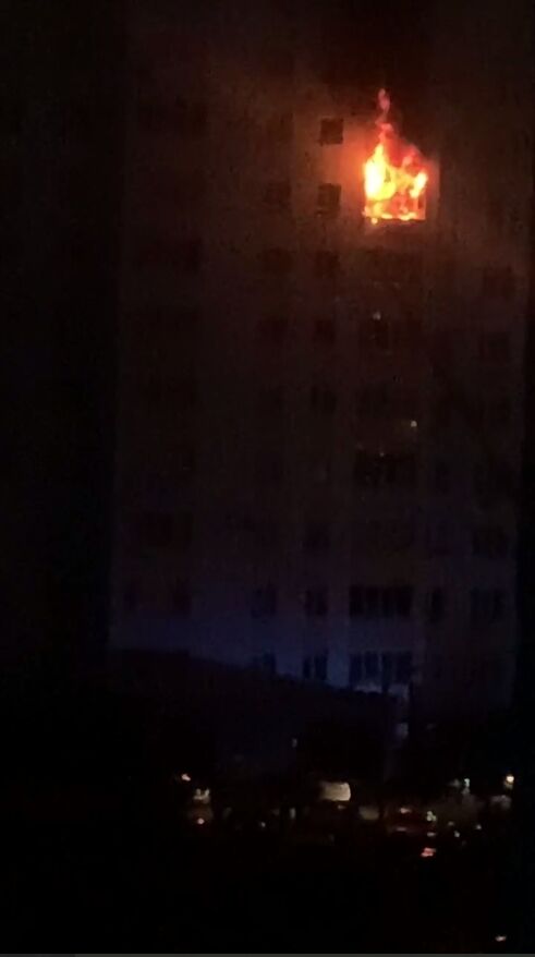 Під Києвом згоріла квартира після вибуху акумулятора. Подробиці, фото і відео