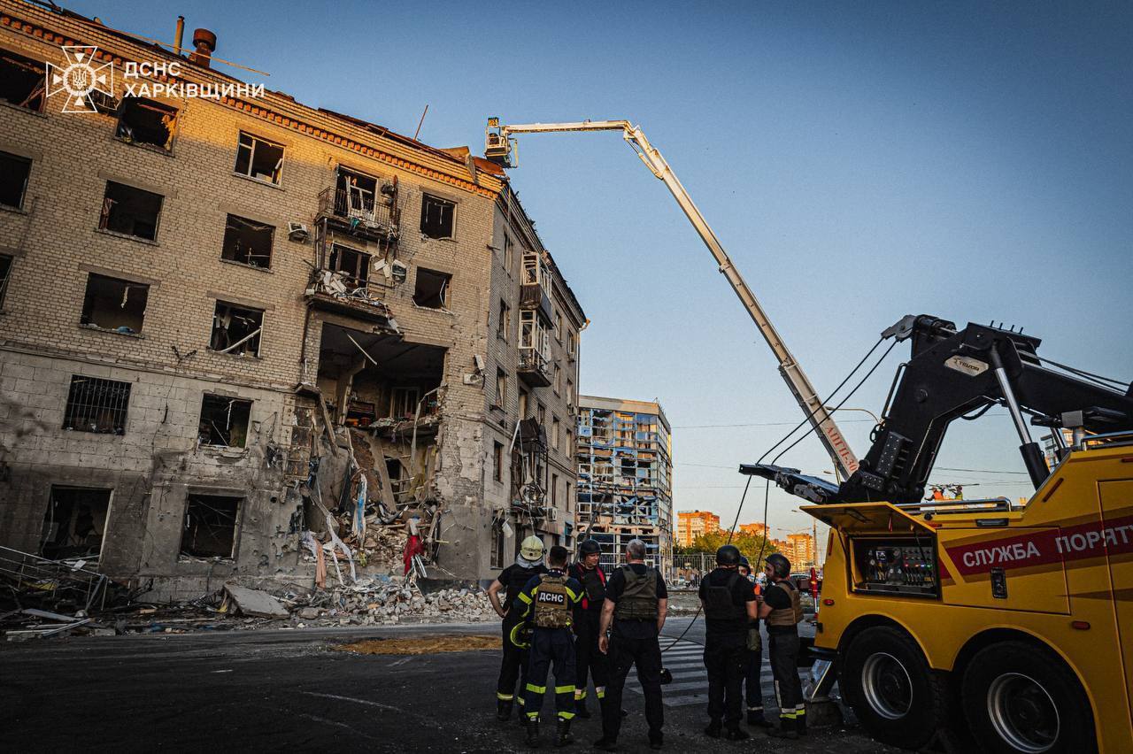 У Харкові завершили аварійно-рятувальні роботи після удару РФ по житловому будинку – ДСНС 