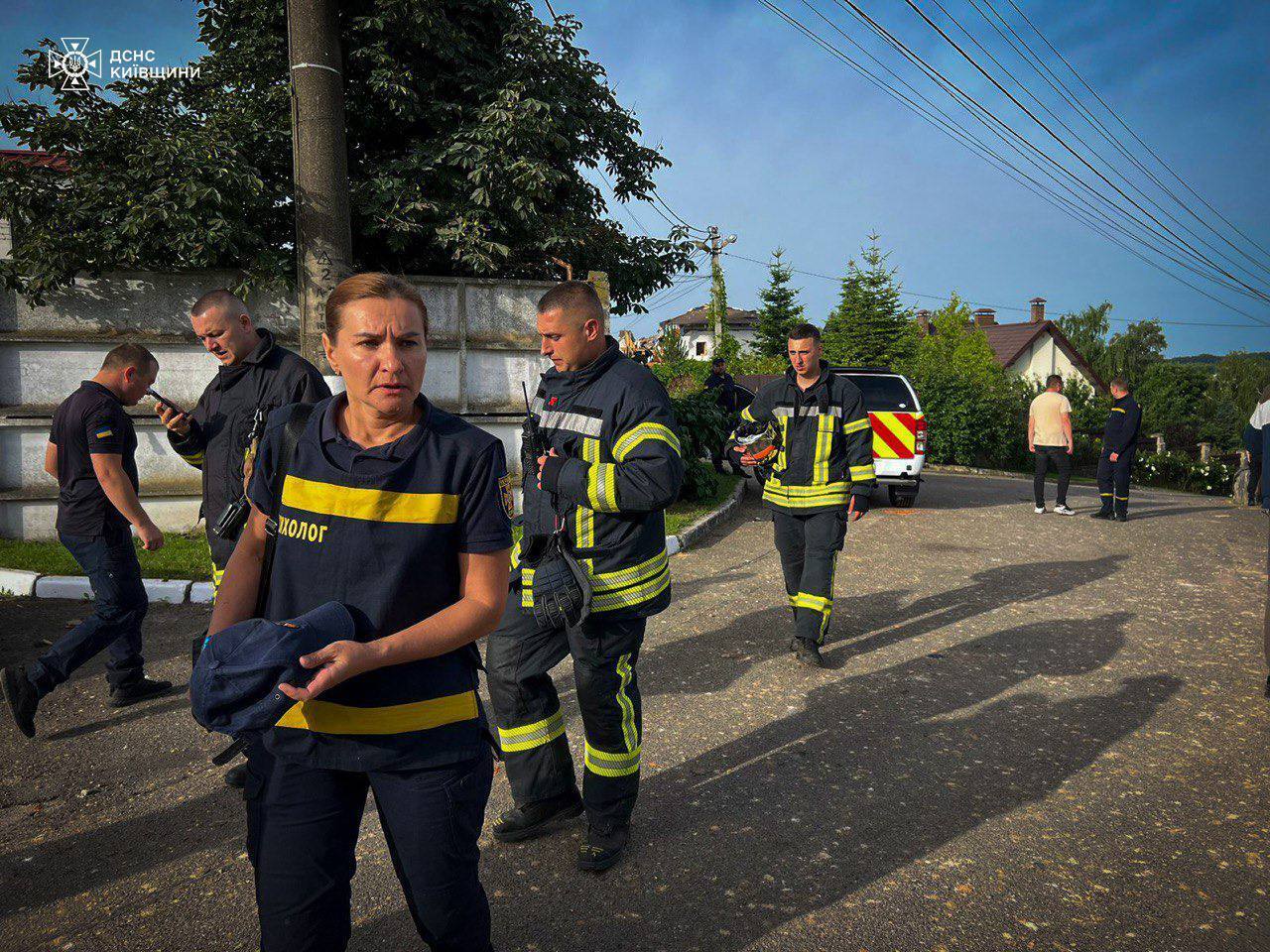 Є постраждалі, пошкоджено будинки: наслідки ракетної атаки на Київщину 23 червня. Усі подробиці, відео і фото