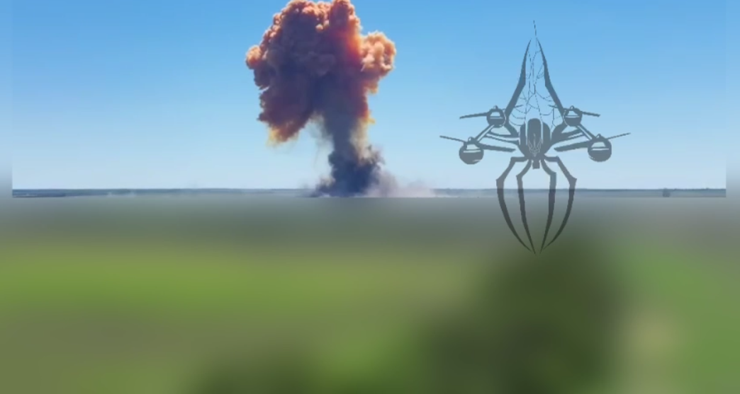 Появилось видео взрывного удара по складам военной техники и боеприпасов в Курской области РФ
