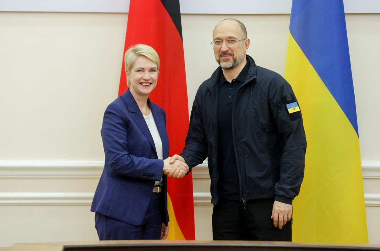 "Украина должна победить в этой войне": глава Бундесрата Германии прибыла с визитом в Киев. Фото