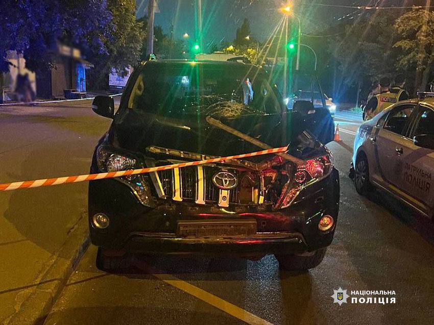 В Киеве пьяный водитель, убегая от полиции, сбил насмерть пешехода. Подробности и фото