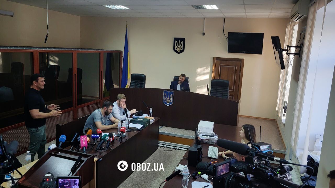 В Печерском суде завершилось заседание по делу Тищенко: нардепу избрали меру пресечения. Фото и видео