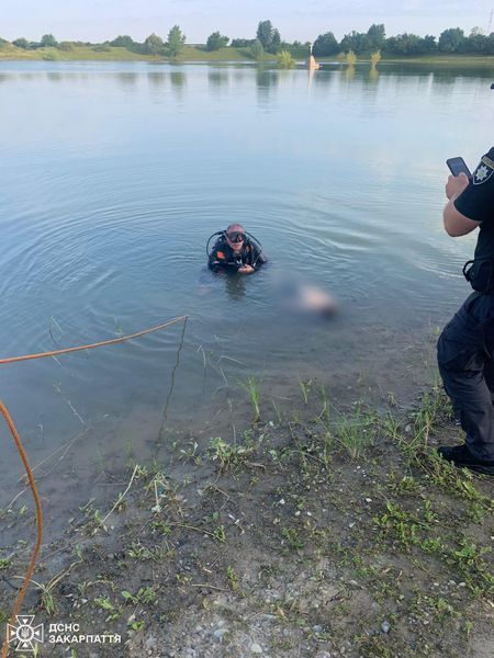 Вийшли з дому і не повернулись: в озері на Закарпатті потонули двоє дітей. Фото 