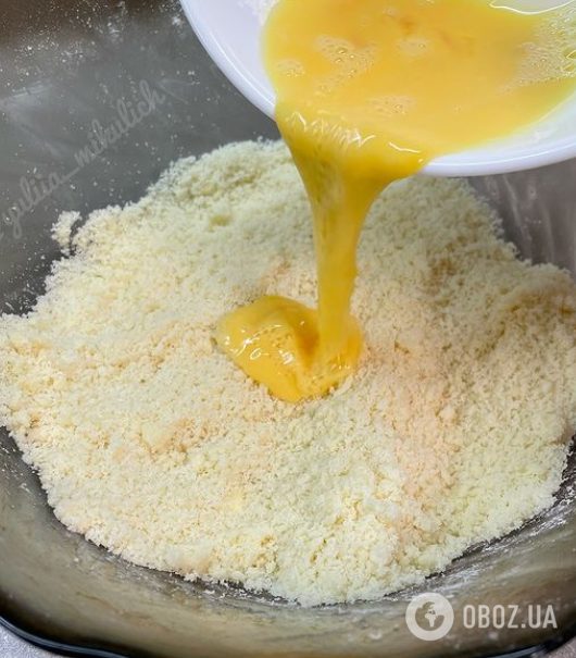 Сырные кексы с клубникой на песочном тесте: как приготовить простой десерт для семейного чаепития