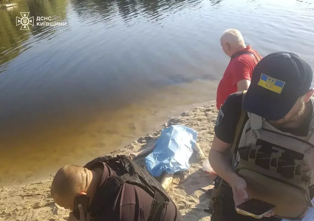 На Київщині під час купання потонув підліток. Подробиці трагедії
