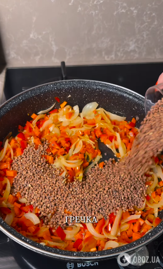 Як приготувати ідеальну гречку з куркою в одній сковорідці: рецепт від відомої фудблогерки
