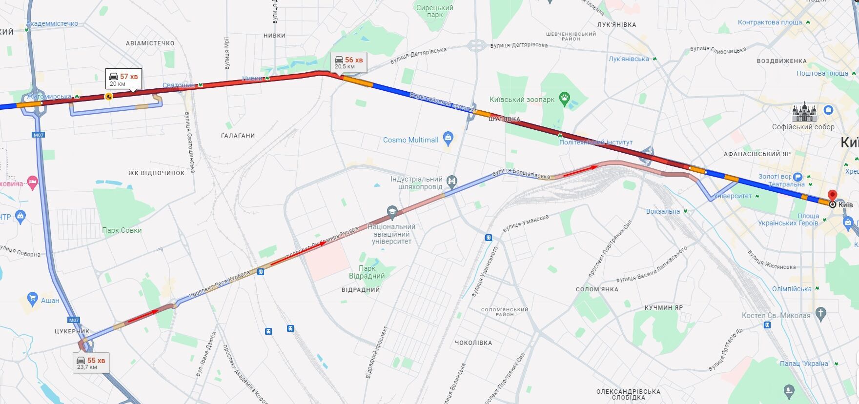 У Києві затори ускладнили рух на дорогах: де "тягнуться" машини. Карта