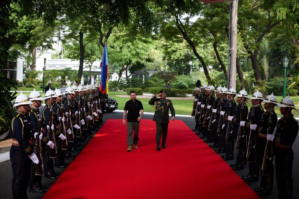 Зеленський прибув із візитом до Маніли і зустрівся з президентом Філіппін: говорили про Саміт миру. Фото і відео